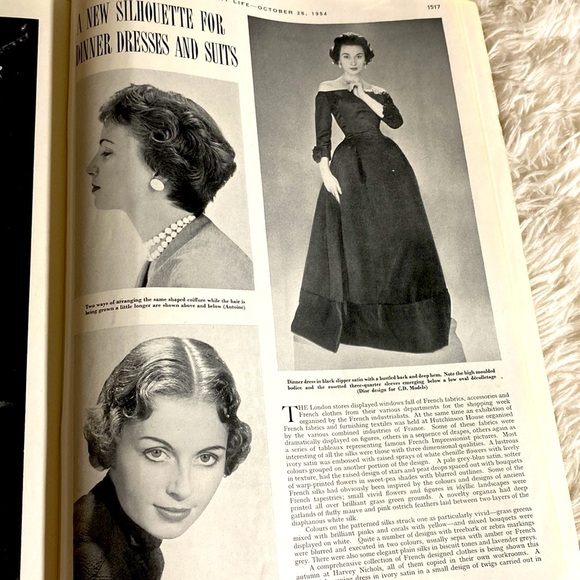 COUNTRY LIFE MAGAZINE October 28, 1954 - Picture 5 of 16